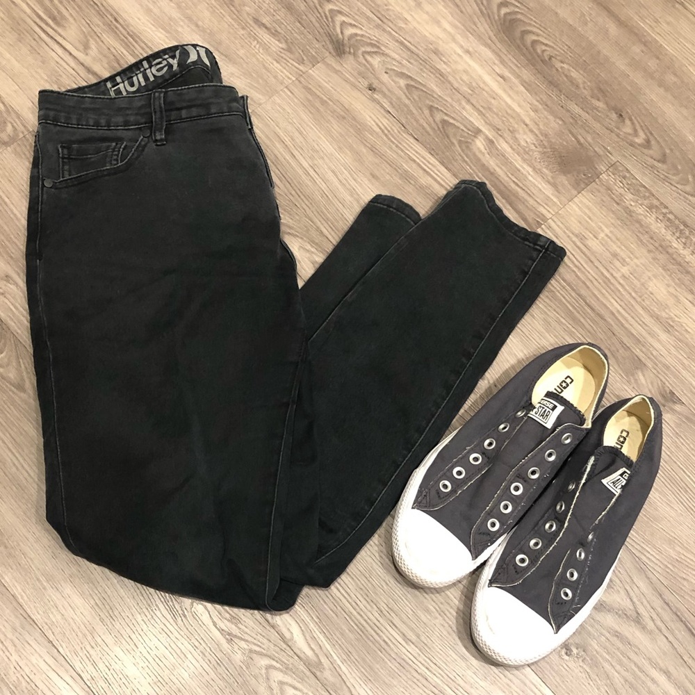 EUC Hurley Black 81 Skinny Jeans - Sz 29